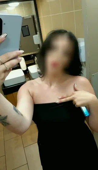 Amira, 27