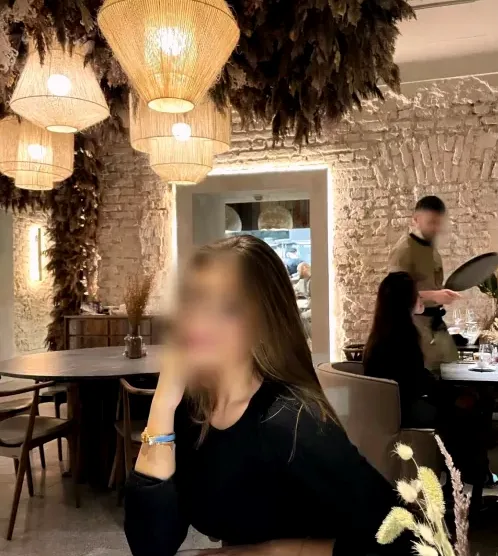 Annalena, 25