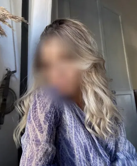 Antonia, 20
