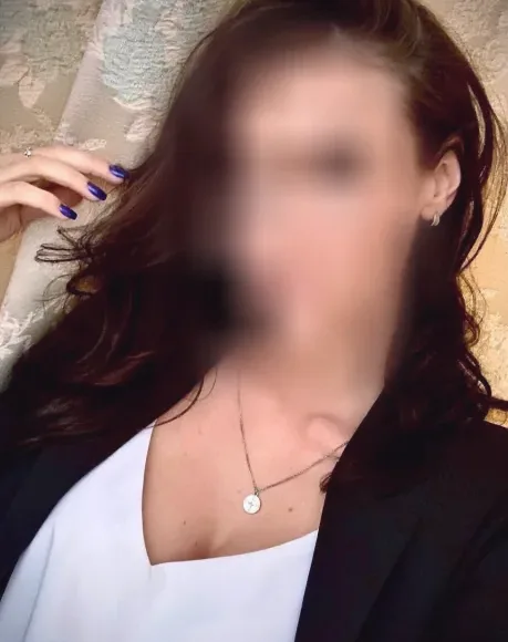 Carina, 33