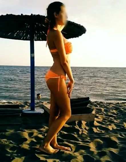 Lena, 27