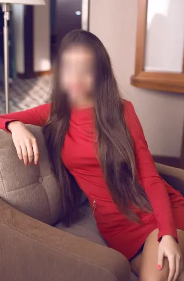 Luisa, 30