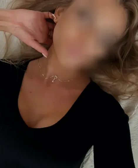 Marlene, 37