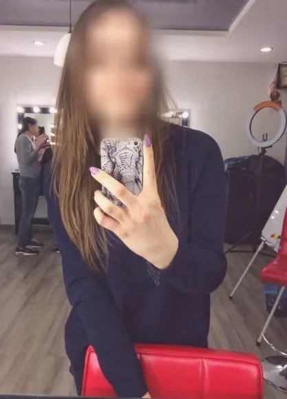 Wiebke, 29